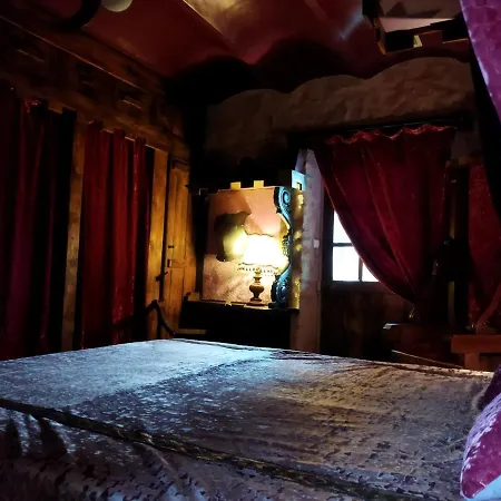 Le Relais Magique Des Sorciers Et Ses Enigmes Apartmán *