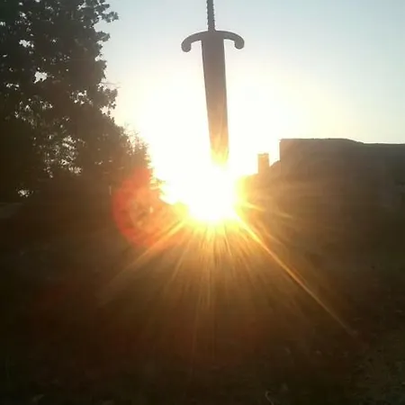 Le Relais Magique Des Sorciers Et Ses Enigmes Servas (Gard)