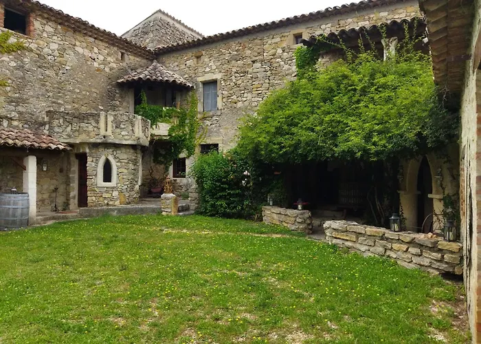 Le Relais Magique Des Sorciers Et Ses Enigmes *