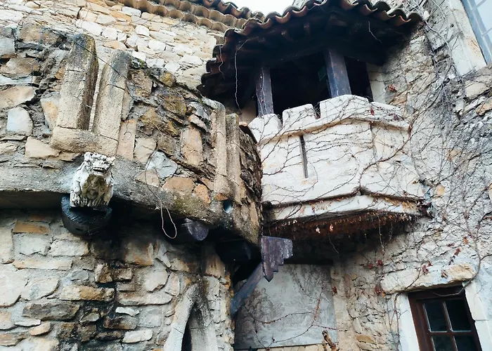 Le Relais Magique Des Sorciers Et Ses Enigmes