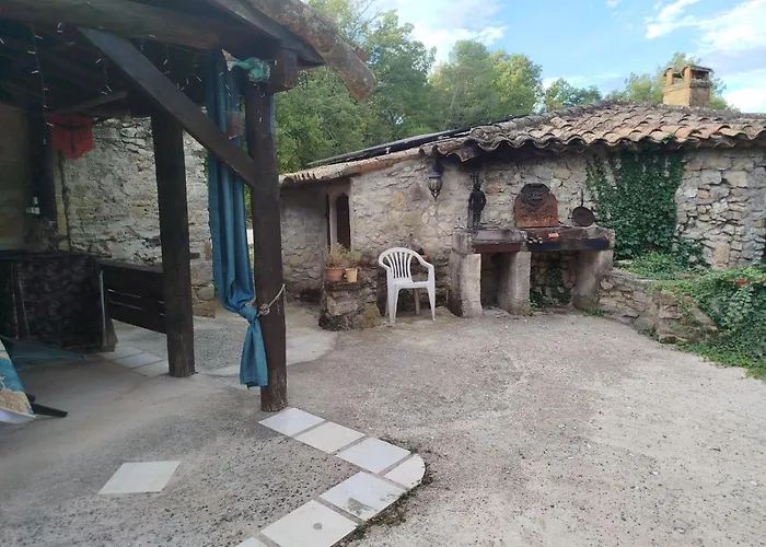 Le Relais Magique Des Sorciers Et Ses Enigmes * Servas (Gard)